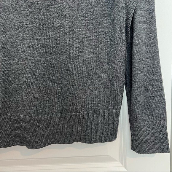 NWT Amazon Essentials Charcoal Gray V-Neck Cardigan Sweater in Women's Sz Medium - Picture 9 of 12